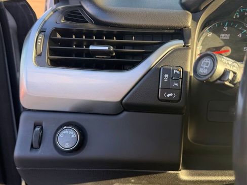 Used 2020 Chevrolet Tahoe LT image 16
