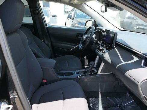 Used 2024 Toyota Corolla Cross LE w/ Moonroof Package AWD/4WD image 26