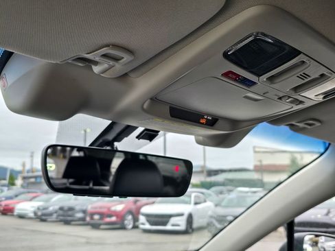 Used 2019 Subaru Outback 2.5i Limited AWD/4WD image 25