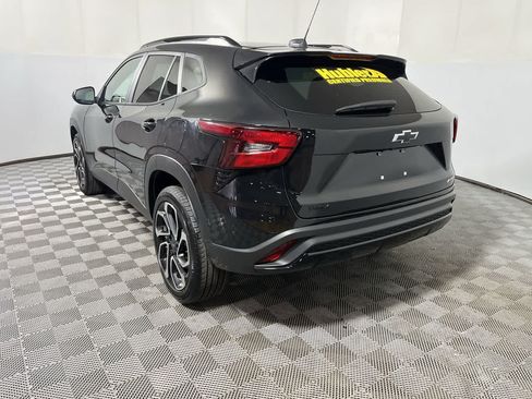 Used 2024 Chevrolet Trax RS w/ Driver Confidence Package FWD image 6