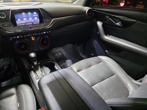 Used 2021 Chevrolet Blazer RS w/ Enhanced Convenience Package FWD image 13