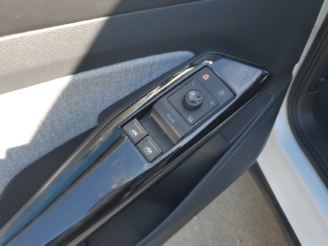 Certified 2023 Volkswagen ID.4 Pro RWD image 20