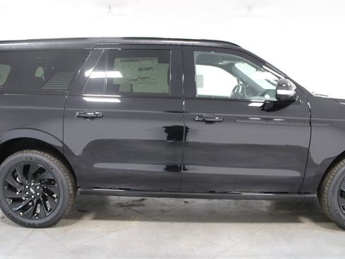 New 2026 Lincoln Navigator L Reserve image 10