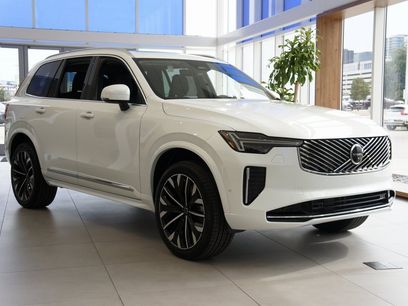 New 2025 Volvo XC90 B6 Plus w/ Protection Package Premier