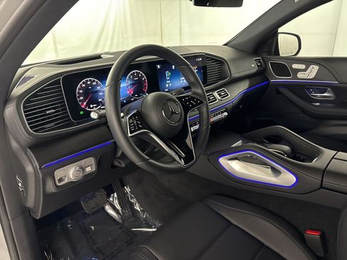 Certified 2025 Mercedes-Benz GLE 450 4MATIC Coupe image 4