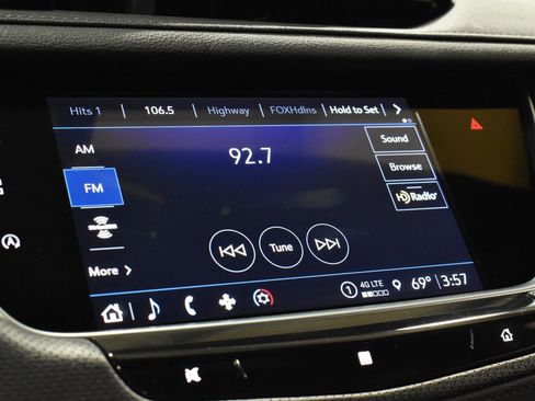 Used 2021 Cadillac XT5 Premium Luxury image 17