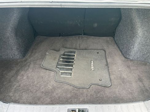 Used 2025 Nissan Versa SV image 25