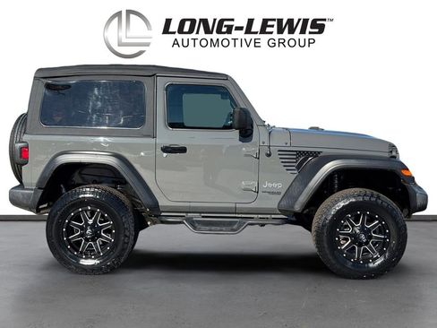 Used 2021 Jeep Wrangler Sport image 8