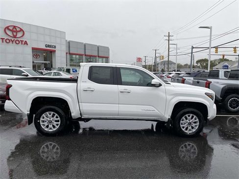 New 2025 Toyota Tacoma SR5 image 2