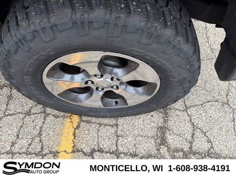 Used 2017 Jeep Wrangler Unlimited Sahara w/ Dual Top Group image 26