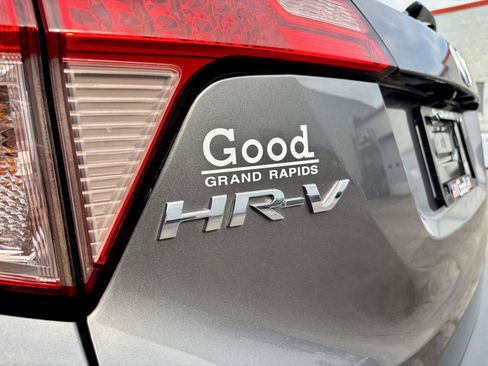 Used 2017 Honda HR-V EX-L image 16
