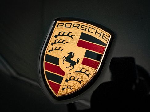 New 2026 Porsche Macan Turbo image 18