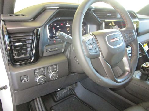 New 2026 GMC Sierra 1500 AT4 w/ AT4 Premium Package image 32