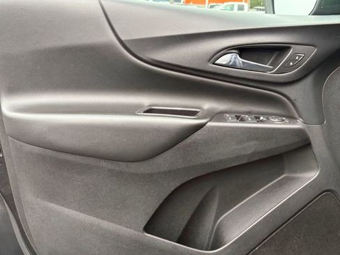 Used 2021 Chevrolet Equinox LT AWD/4WD image 9