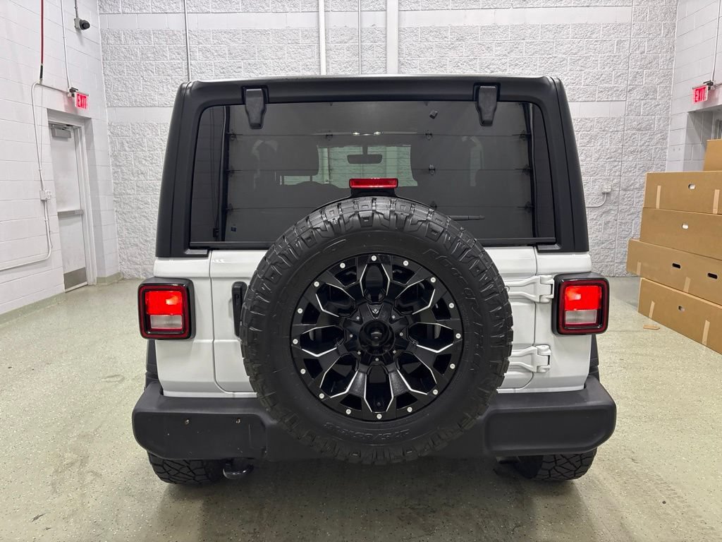 Used 2022 Jeep Wrangler Sport AWD/4WD image 5
