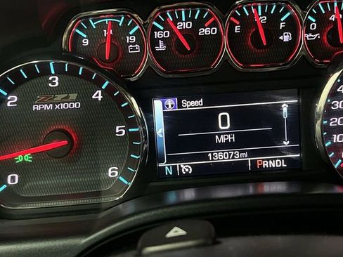 Used 2018 Chevrolet Silverado 1500 LT w/ All Star Edition AWD/4WD image 12