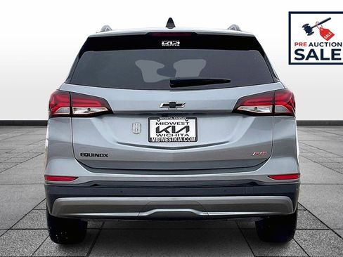 Used 2024 Chevrolet Equinox RS w/ LPO, Floor Liner Package image 4