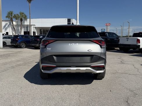 Certified 2024 Kia Sportage EX FWD image 6