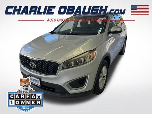 Used 2017 Kia Sorento FWD image 1