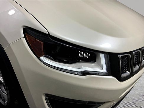 Used 2018 Jeep Compass Limited w/ Navigation Group AWD/4WD image 32