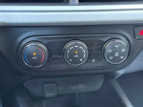 Used 2026 Chevrolet Trax LS w/ Driver Confidence Package FWD image 12