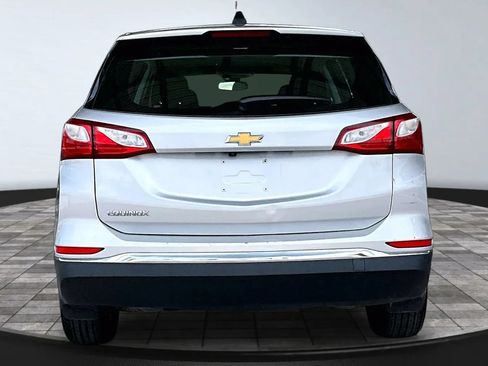 Used 2018 Chevrolet Equinox LS FWD image 5