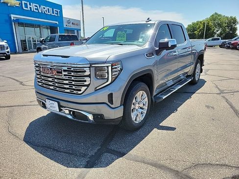 Used 2024 GMC Sierra 1500 Denali w/ Technology Package AWD/4WD image 1