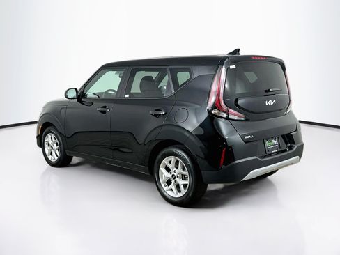 Used 2025 Kia Soul LX w/ LX Technology Package FWD image 5