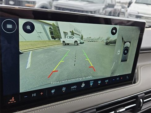 New 2025 Lincoln Corsair FWD w/ Equipment Group 101A image 22