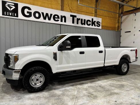 Used 2019 Ford F250 XL w/ Power Equipment Group AWD/4WD image 4
