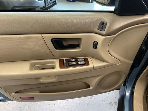 Used 2005 Ford Taurus SEL image 18