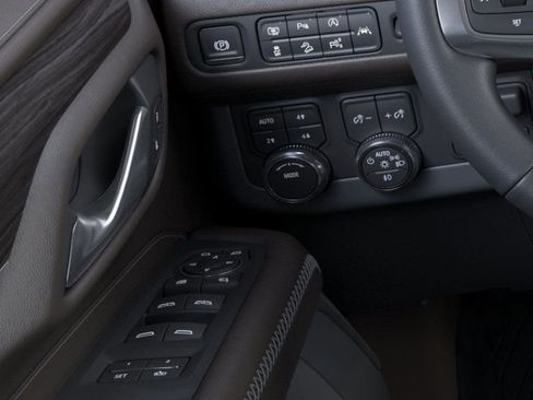 New 2024 GMC Yukon Denali w/ Advanced Technology Package AWD/4WD image 22