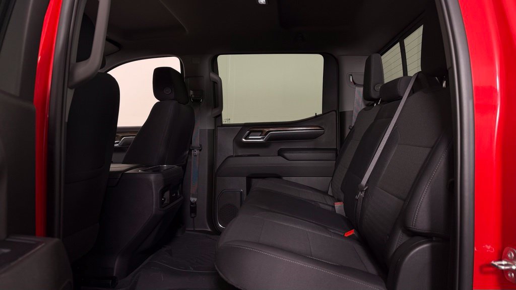 Used 2024 Chevrolet Silverado 1500 LT Trail Boss w/ Convenience Package II AWD/4WD image 27