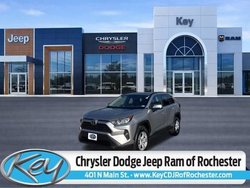 Used 2019 Toyota RAV4 XLE w/ Convenience Package image 1
