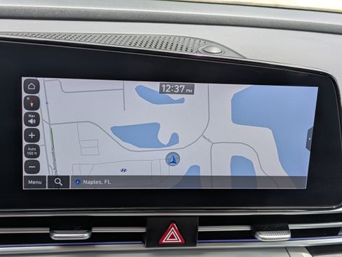 Certified 2024 Hyundai Elantra Limited FWD image 21