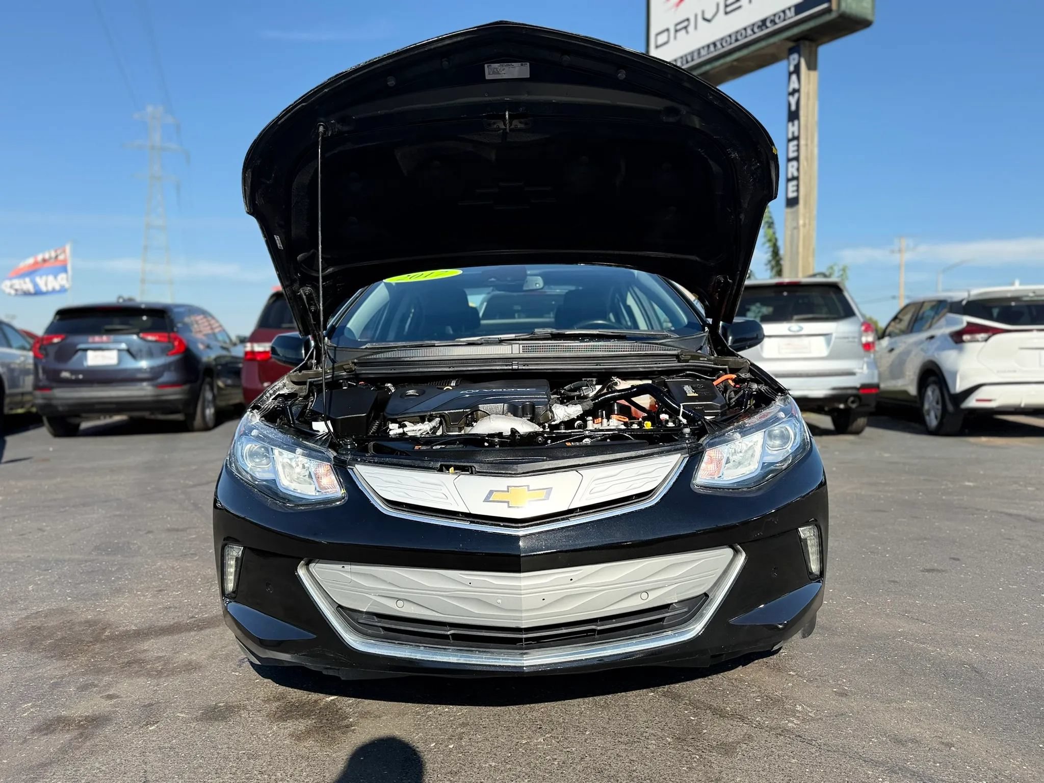 Used 2017 Chevrolet Volt Premier w/ Driver Confidence II Package FWD image 10
