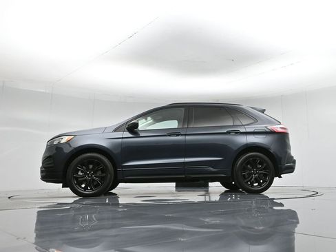 Used 2022 Ford Edge SE w/ Black Appearance Package image 8