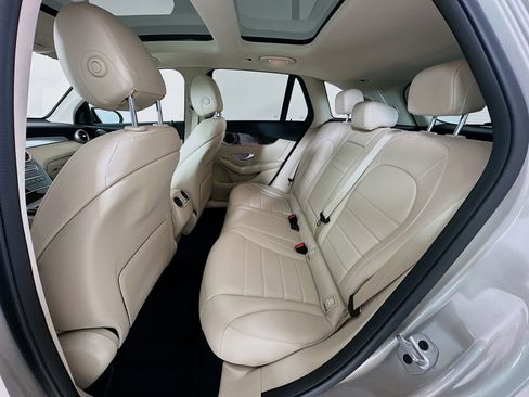 Used 2022 Mercedes-Benz GLC 300 image 25