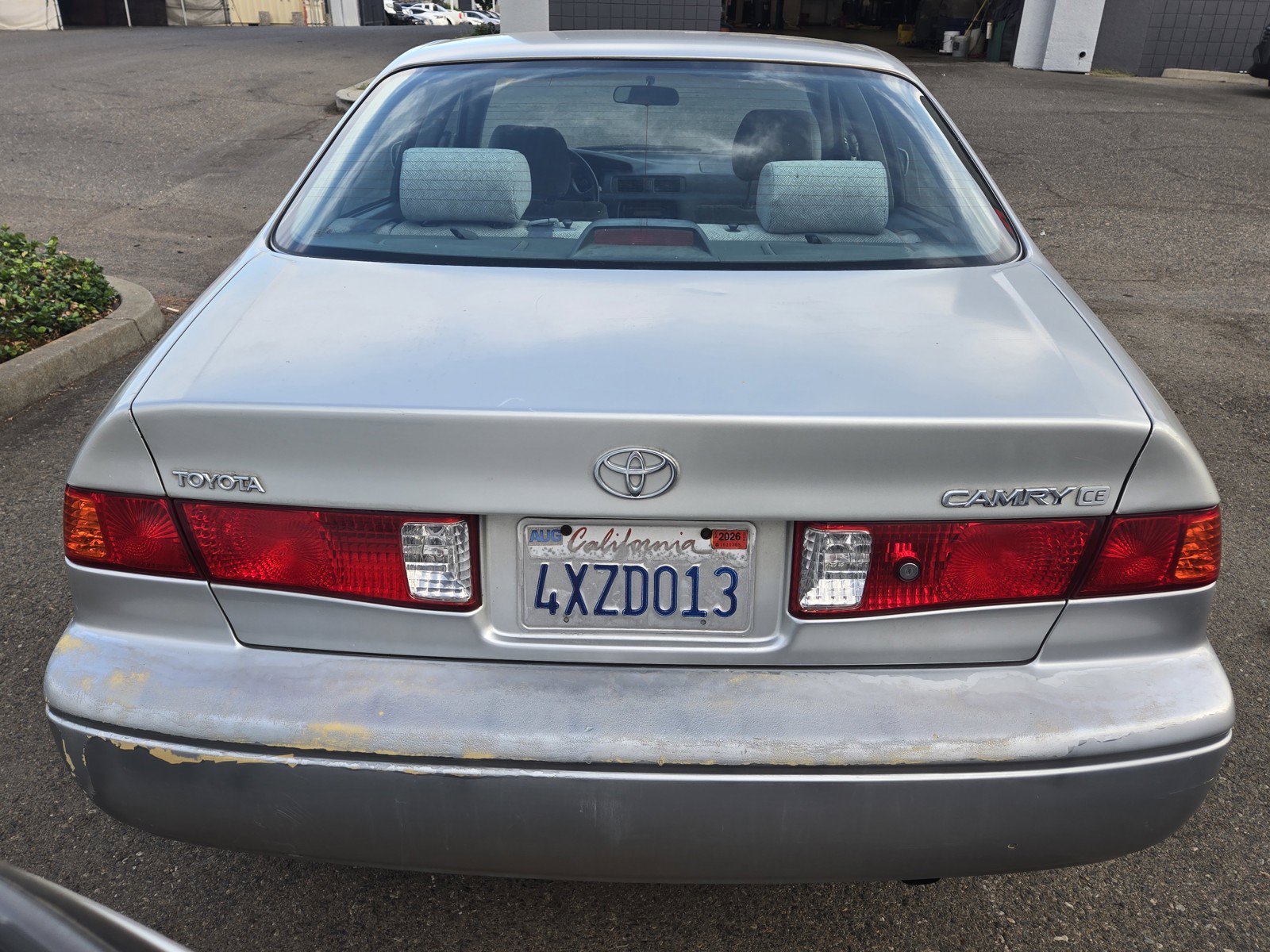 Used 2000 Toyota Camry CE w/ Value Pkg 1 FWD image 5