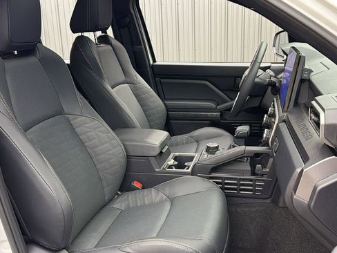 Used 2025 Toyota 4Runner TRD Sport Premium AWD/4WD image 38