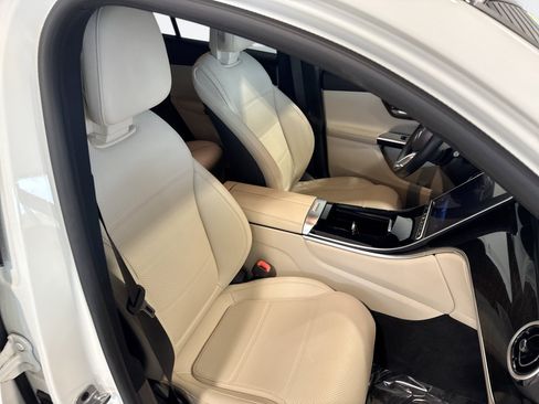 Used 2023 Mercedes-Benz GLC 300 4MATIC image 17