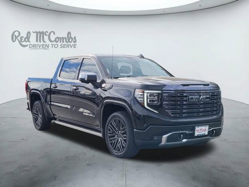 Used 2022 GMC Sierra 1500 Denali Ultimate image 1