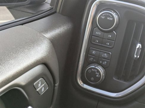 Used 2022 Chevrolet Silverado 1500 LT Trail Boss w/ Bed Protection Package image 25