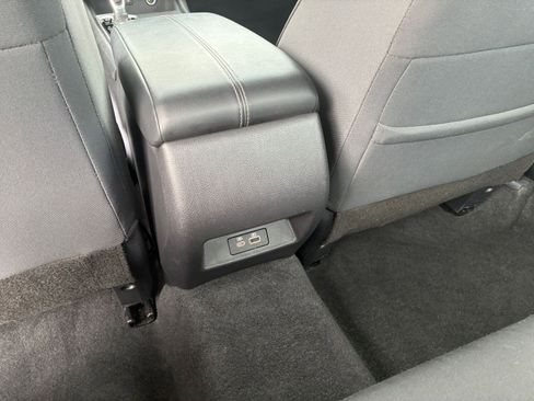 Used 2025 Nissan Altima 2.5 SV FWD image 21