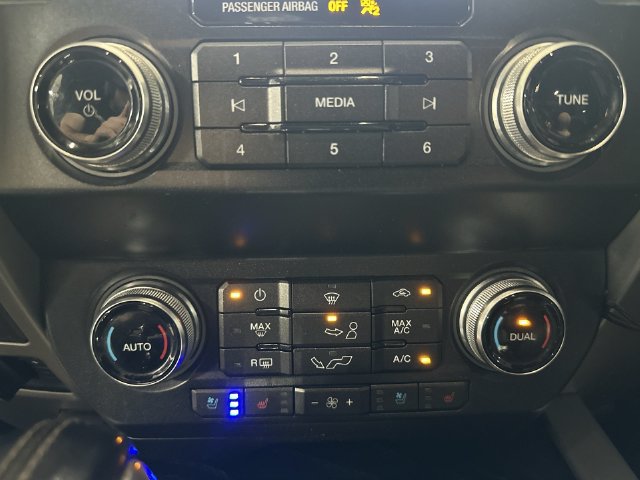 Used 2019 Ford F150 Platinum w/ Equipment Group 701A Luxury AWD/4WD image 21