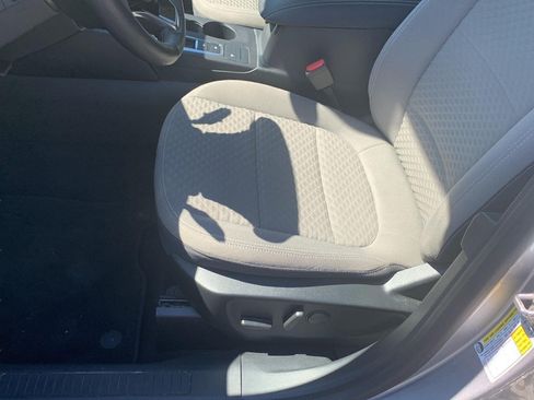 Used 2021 Ford Escape SE w/ SE Sport Appearance Package AWD/4WD image 21