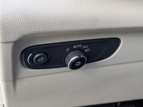 Used 2022 Buick Envision Preferred image 14