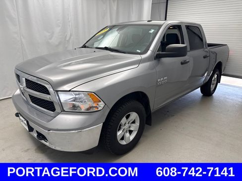 Used 2022 RAM 1500 Classic SLT w/ Protection Group AWD/4WD image 5