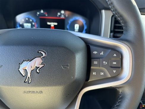 New 2025 Ford Bronco Outer Banks w/ Sasquatch Package image 27