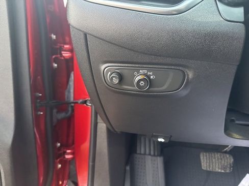 Used 2024 Chevrolet Equinox LT w/ LPO, Floor Liner Package image 19